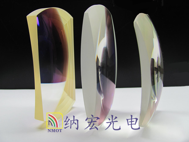 鍍了減反膜之后的光學(xué)透鏡